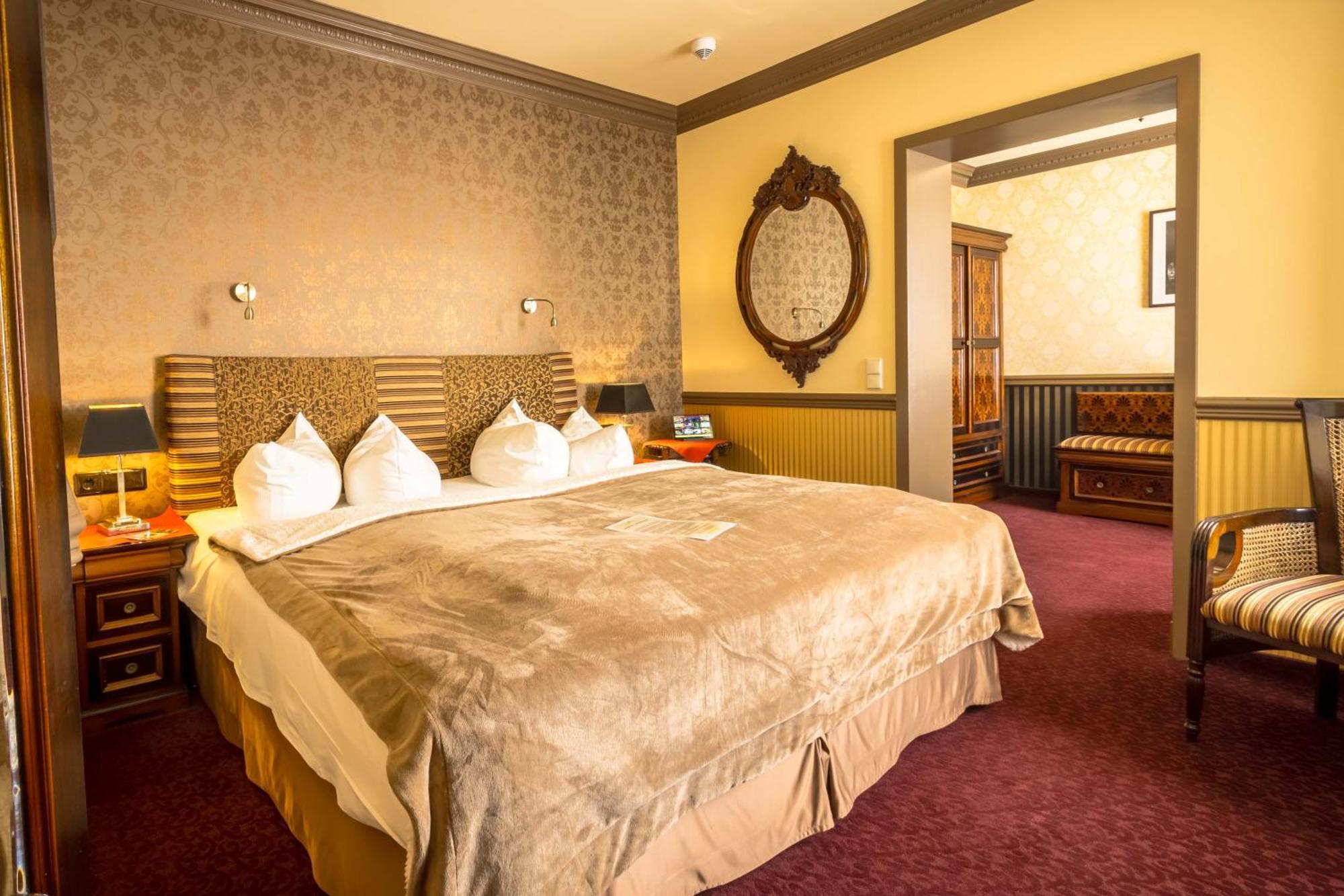 Myer'S Hotel Берлин Екстериор снимка