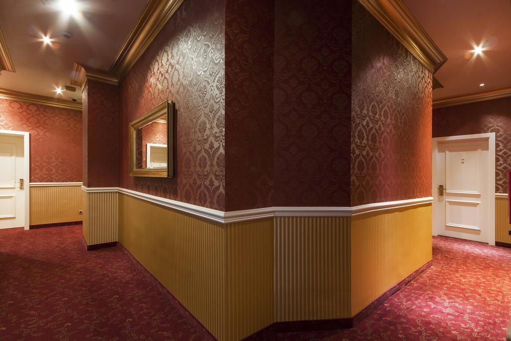 Myer'S Hotel Берлин Екстериор снимка