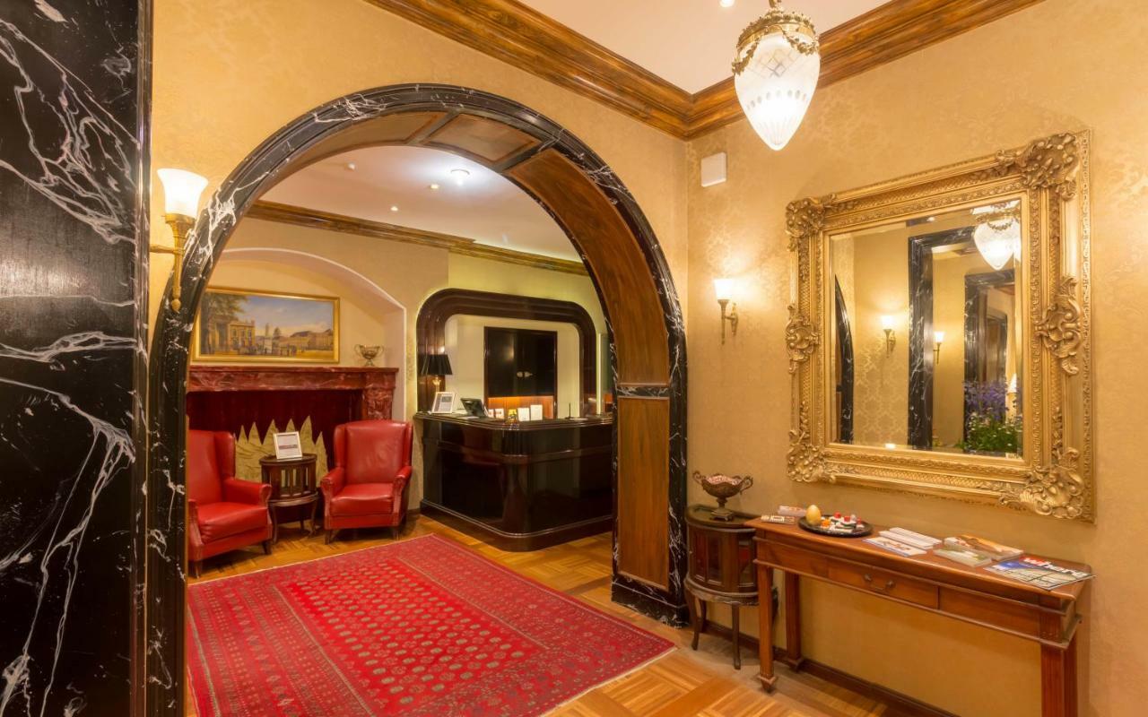 Myer'S Hotel Берлин Екстериор снимка